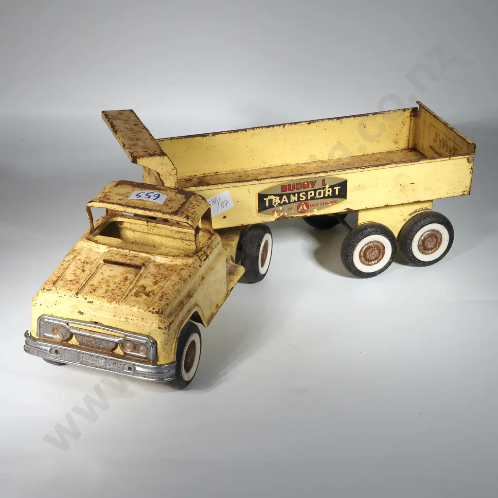 Vintage Buddy L Ranch Pressed Steel Yellow Transport Truck. Image 1++