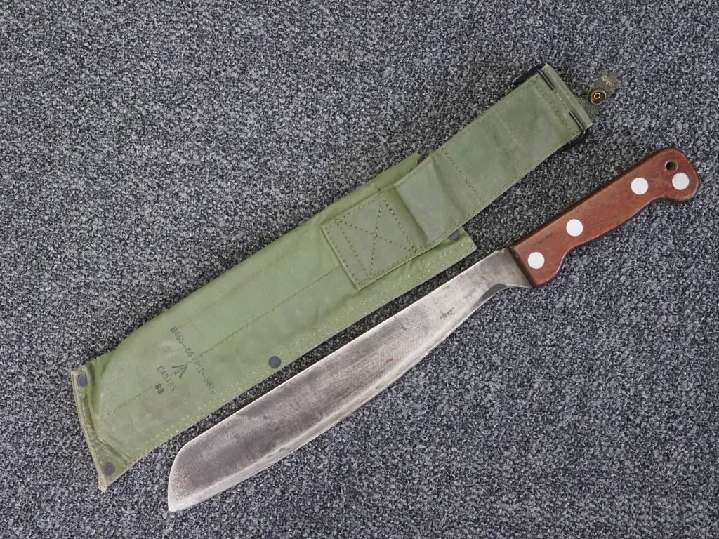 1980's Army Go Lock Machete w Sheath Image 1++