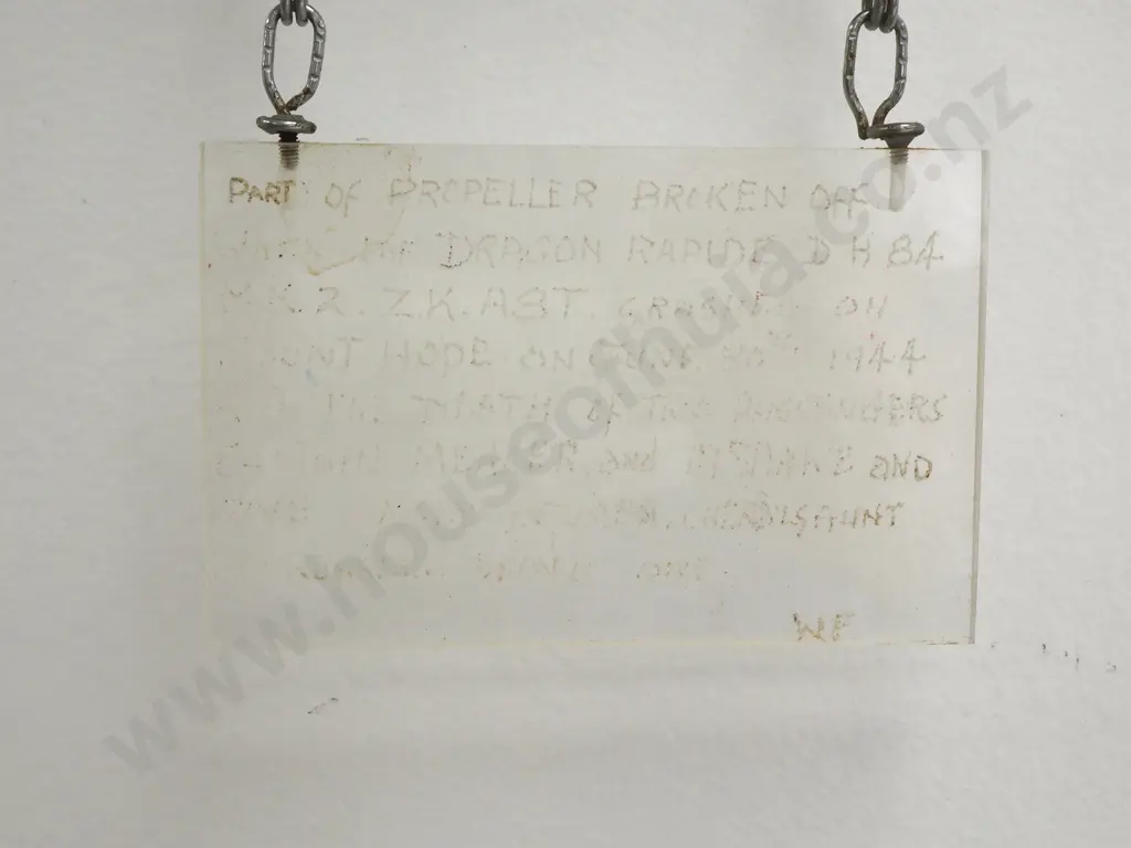 Pice of the Propeller Of the Dragon Rapide w Explanatory Plaque Image 1++