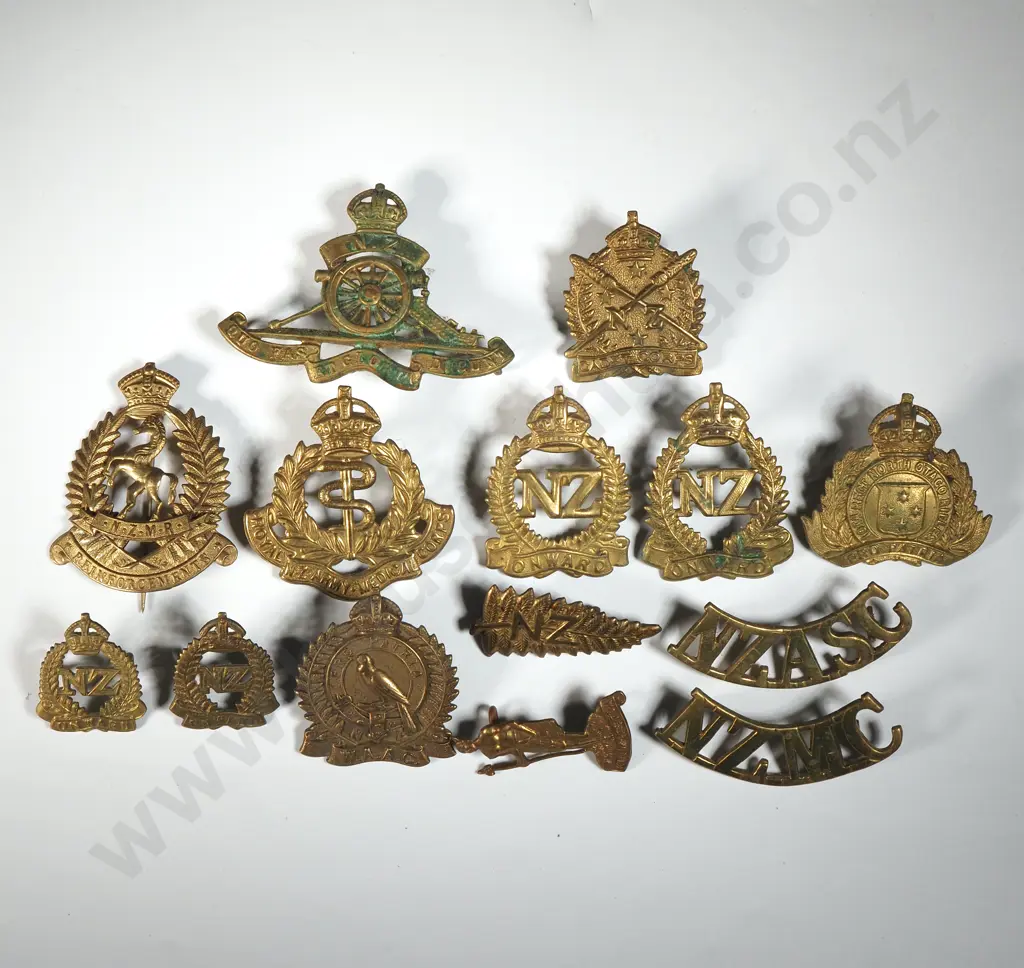 14 WW1/WW2 Badges  Image 1++