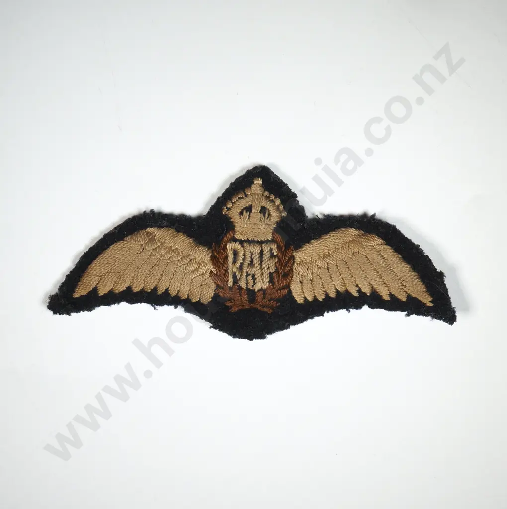 WW2 Raf Padded Wings  Image 1++