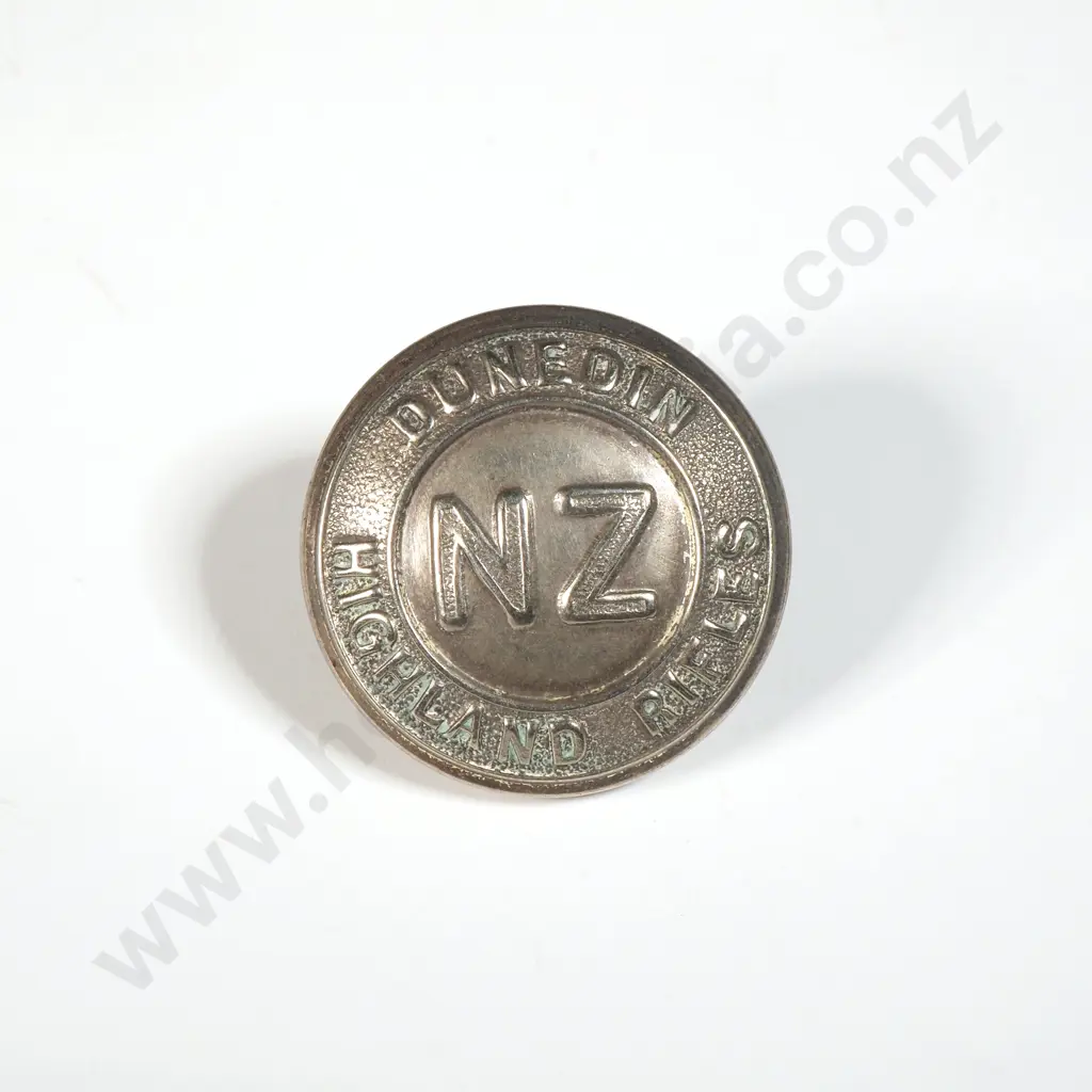 Dunedin Highland Rifles Button - by Hallenstein & Co  Image 1++