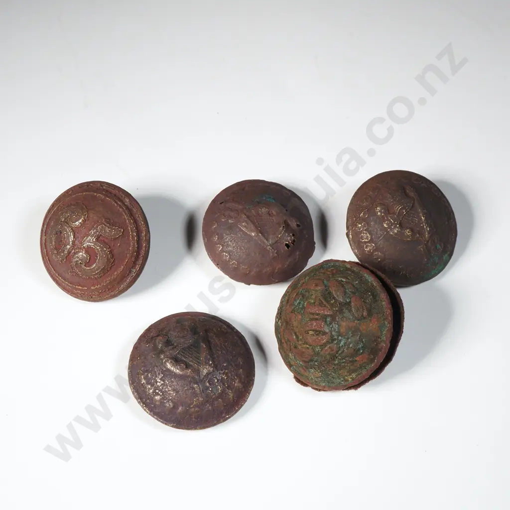 Assorted New Zealand Wars Ground Dug Buttons  Image 1++