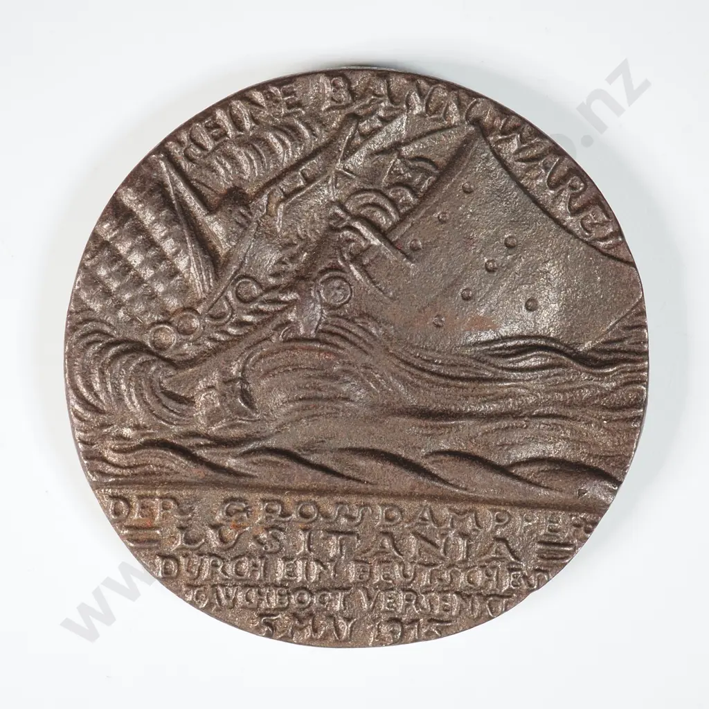 Cased WW1 Lusitania Patriotic Medal Image 1++