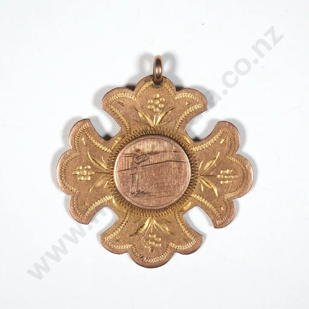 9ct Gold Fob Medal W.G.C. Champion 1932 - J. Munro. Image 1++