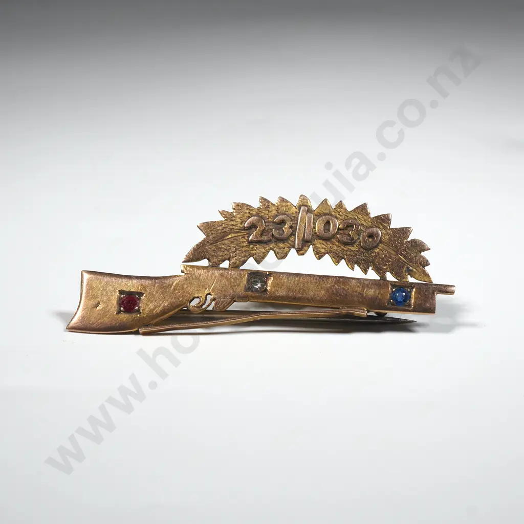 WWI 9ct Gold Rifle Sweetheart Badge w 23/1030 on Fern Leaf w Gems. Image 1++