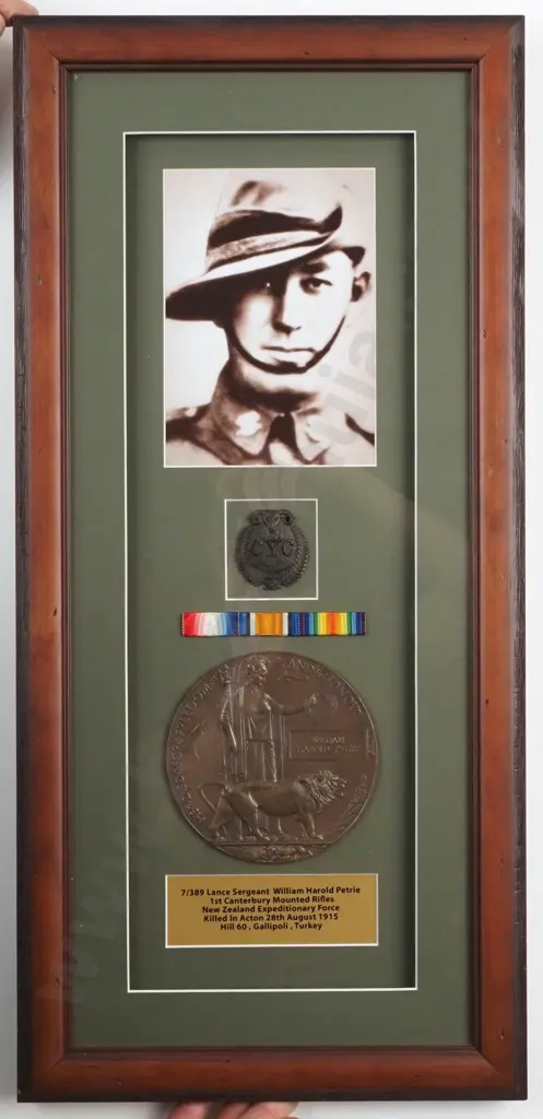 WW1 Death Plaque to 7/389 Lance Sergeant William Harold Petrie KIA 28th August 1915 Hill 60  Image 1++