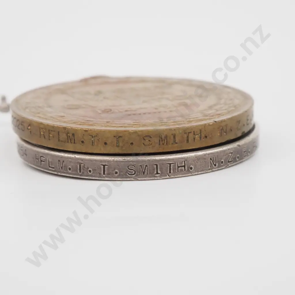 WW1 NZEF Pair ot 20254 Rifleman T T. Smith  Image 1++