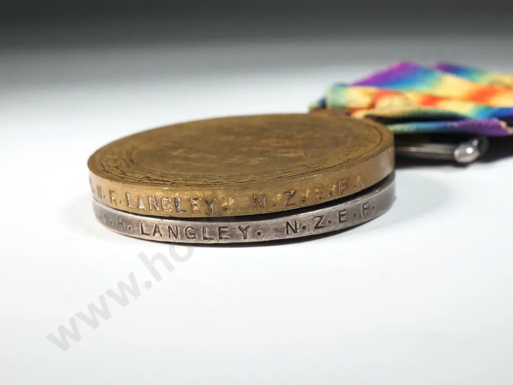 WW1 Pair to 9.2265 CPL W R Langley - 10th Reinforcements WIA 17/9/1916  Image 1++