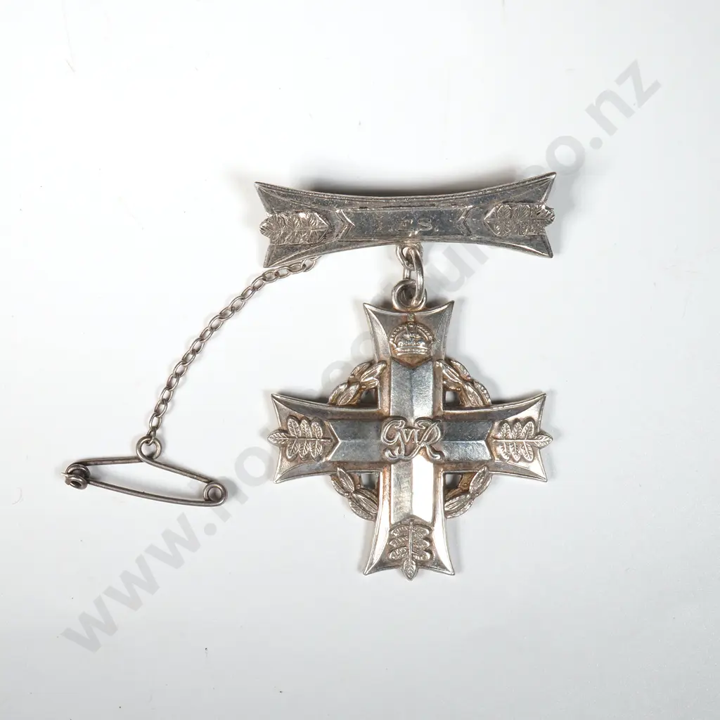 WW2 New Zealand Memorial Cross to L/CPL L W Gemmell Image 1++