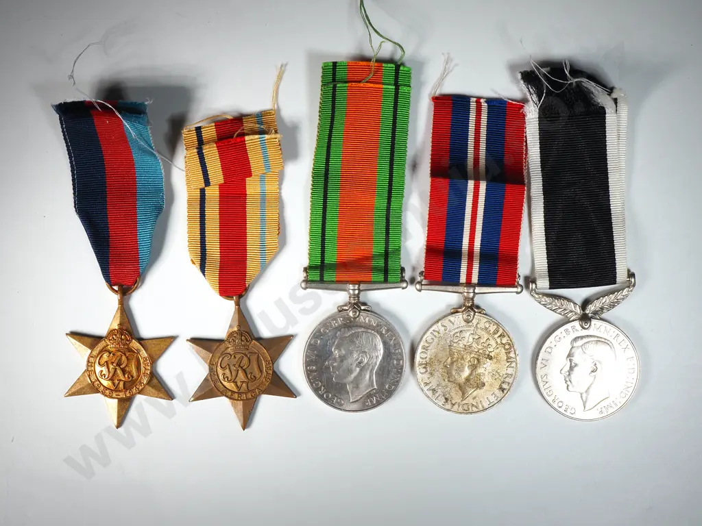 Unnamed WW2 New Zealand Group of Five Medals Image 1++