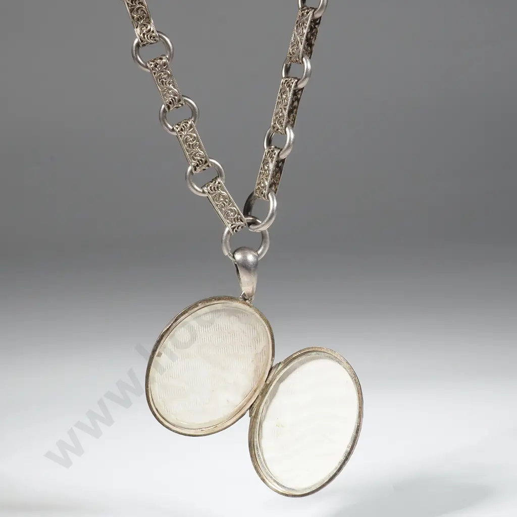 Excellent Antique Decorative Necklace & Locket w English Hallmarks Image 1++