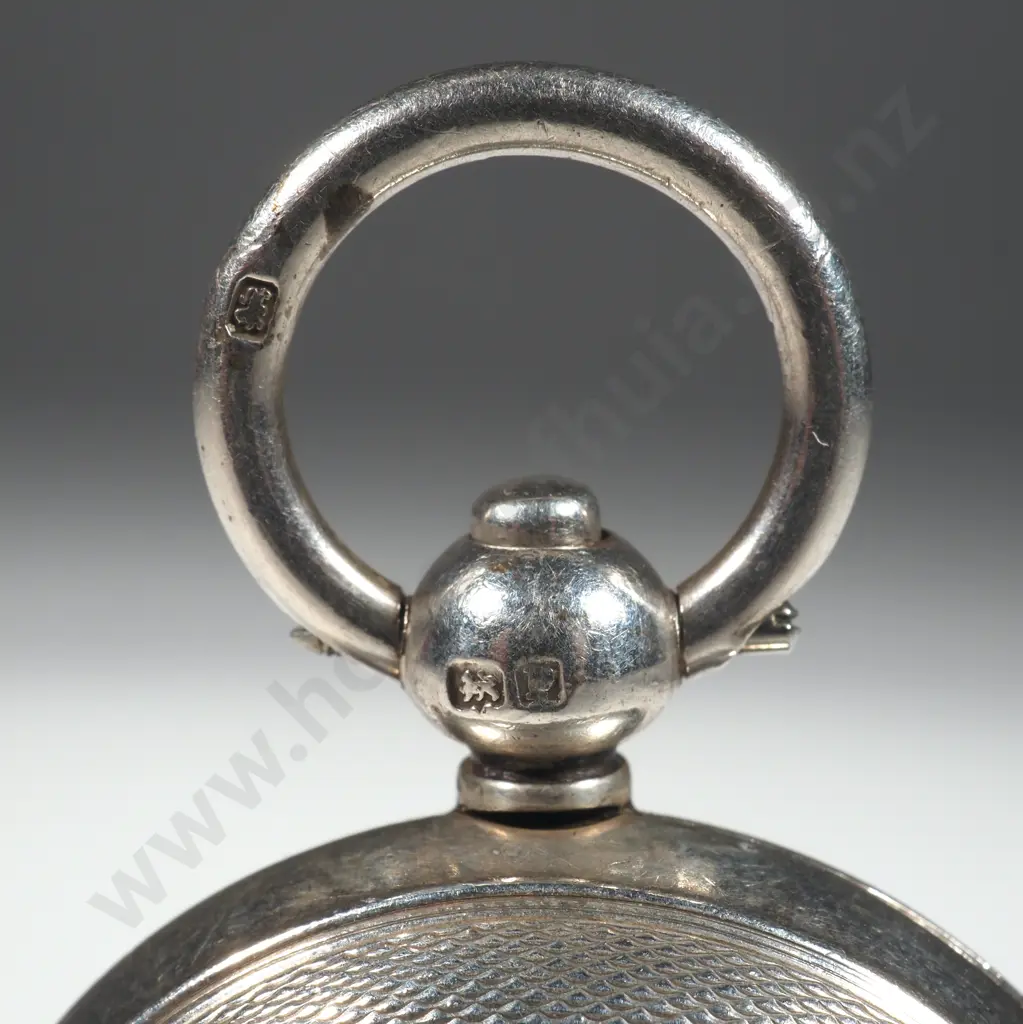 Sterling Silver Sovereign Case CircularCartouche & Engine Turned  Decoration Image 1++