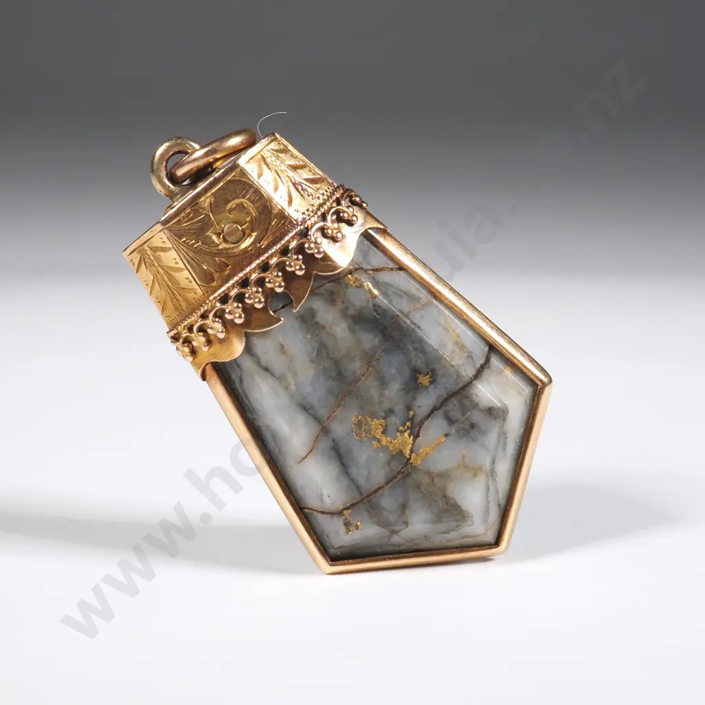 Antique 15ct Gold Bearing Quartz Pendant Image 1++