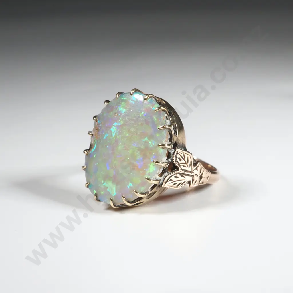 Antique 9ct Gold Ring w Impressive Solid Opal Image 1++