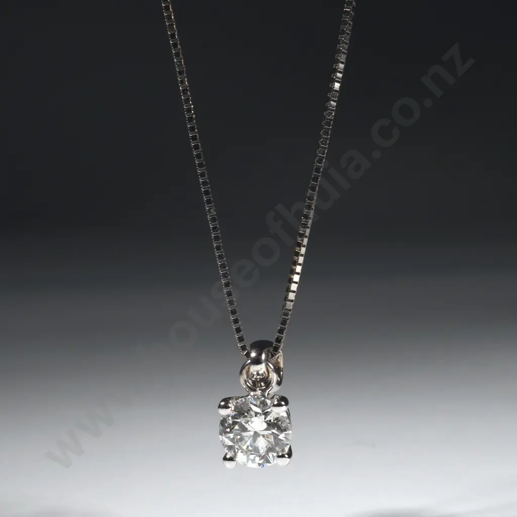 18ct White Gold & Diamond Pendant - Valued at $7,800.00 Image 1++