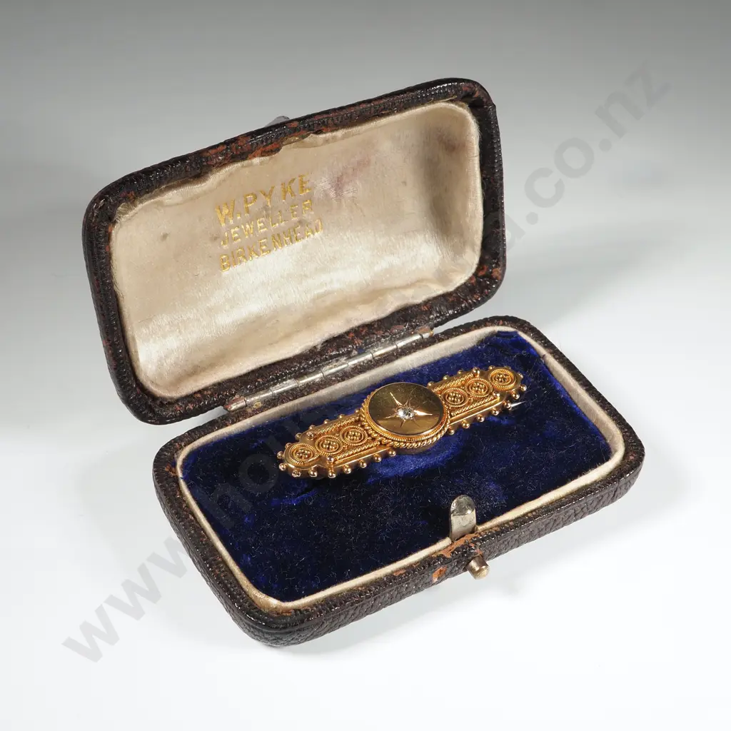 Antique 15ct Gold, Diamond Brooch w in Period Case Image 1++