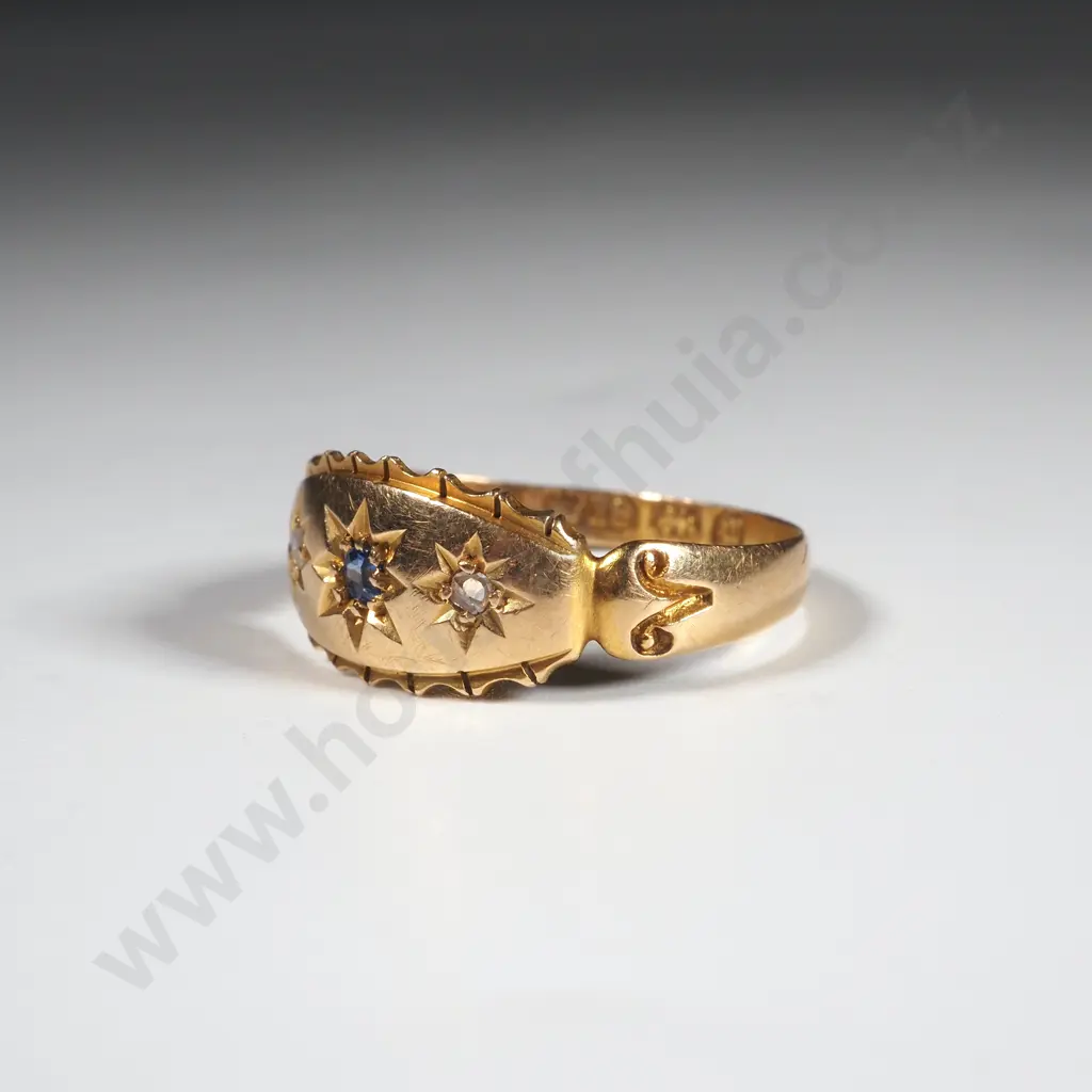 18ct Gold Sapphire & Diamond Ring in English Retailers Box Image 1++