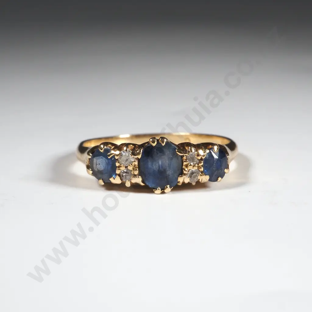 18ct Gold Sapphire & Diamond Ring Image 1++