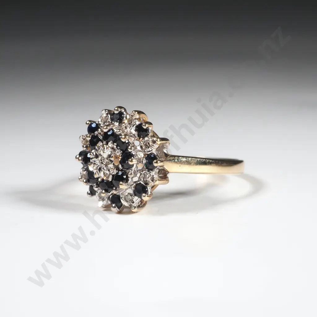 9ct Gold, Diamond & Sapphire Cluster Ring Image 1++