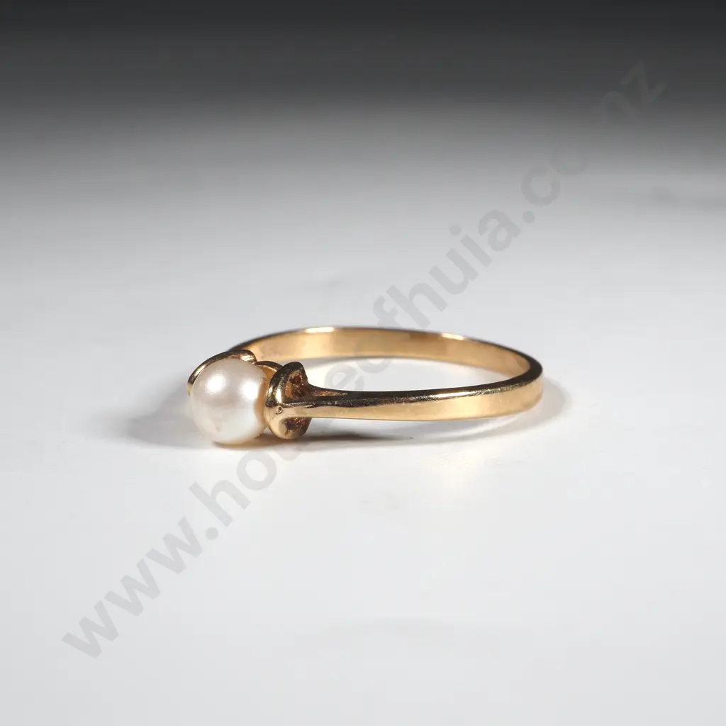 9ct Gold Pearl Ring Image 1++