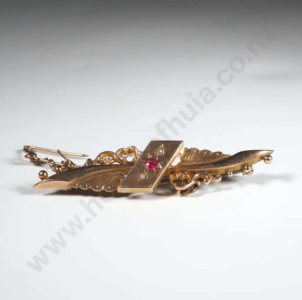9ct Gold Diamond & Ruby Brooch Image 1++