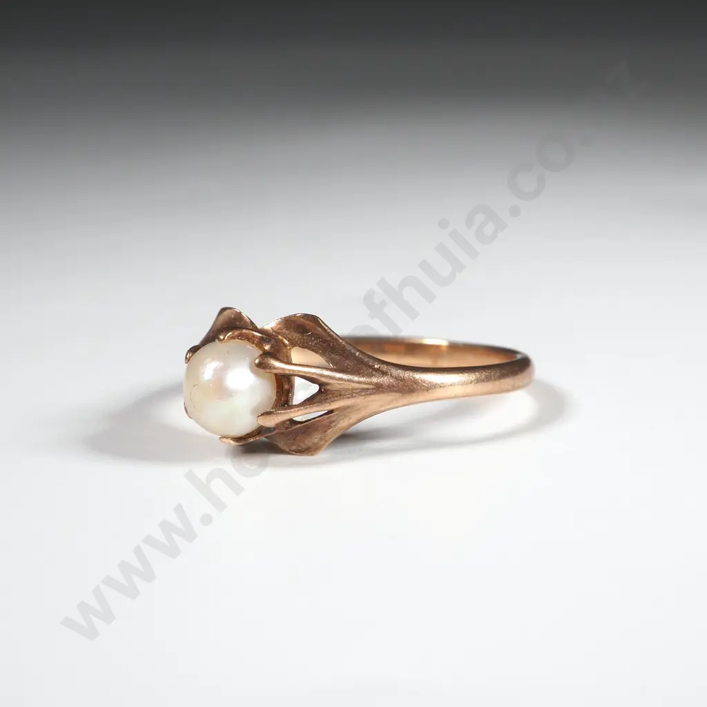 9ct Gold Pearl Ring Image 1++