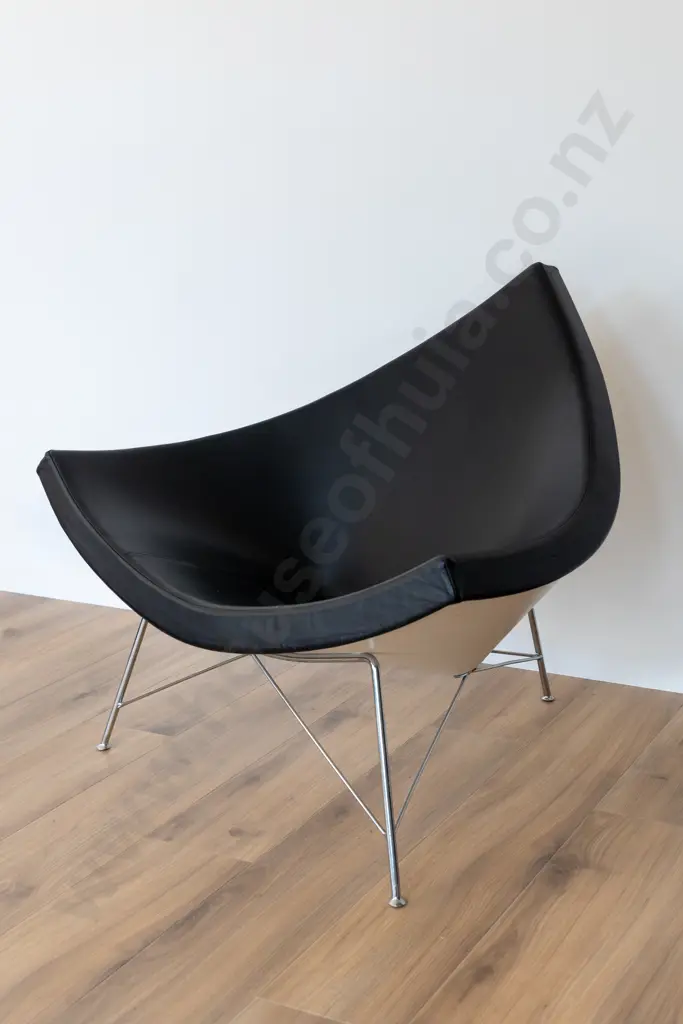 George Nelson Coconut Lounge Chair RP$13,665.00 Image 1++
