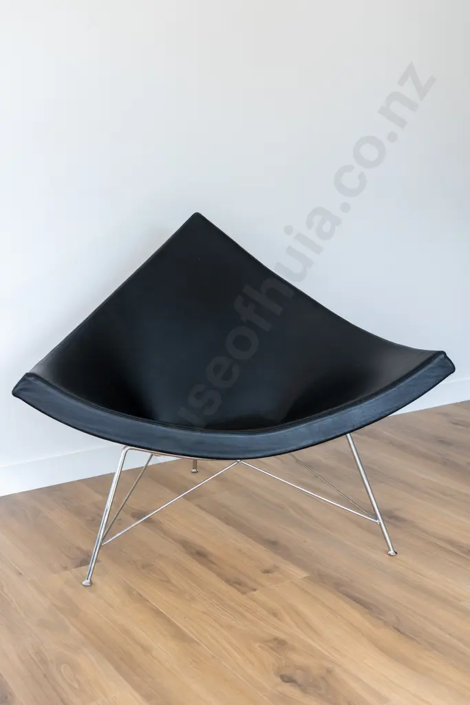 George Nelson Coconut Lounge Chair RP$13,665.00 Image 1++