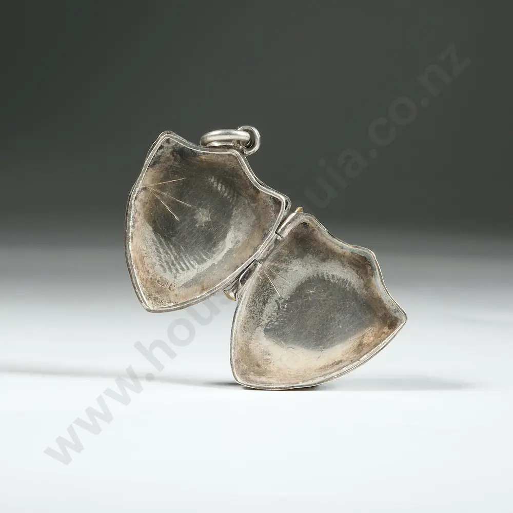 Antique Sterling Silver Horseshoe Good Luck Locket Image 1++