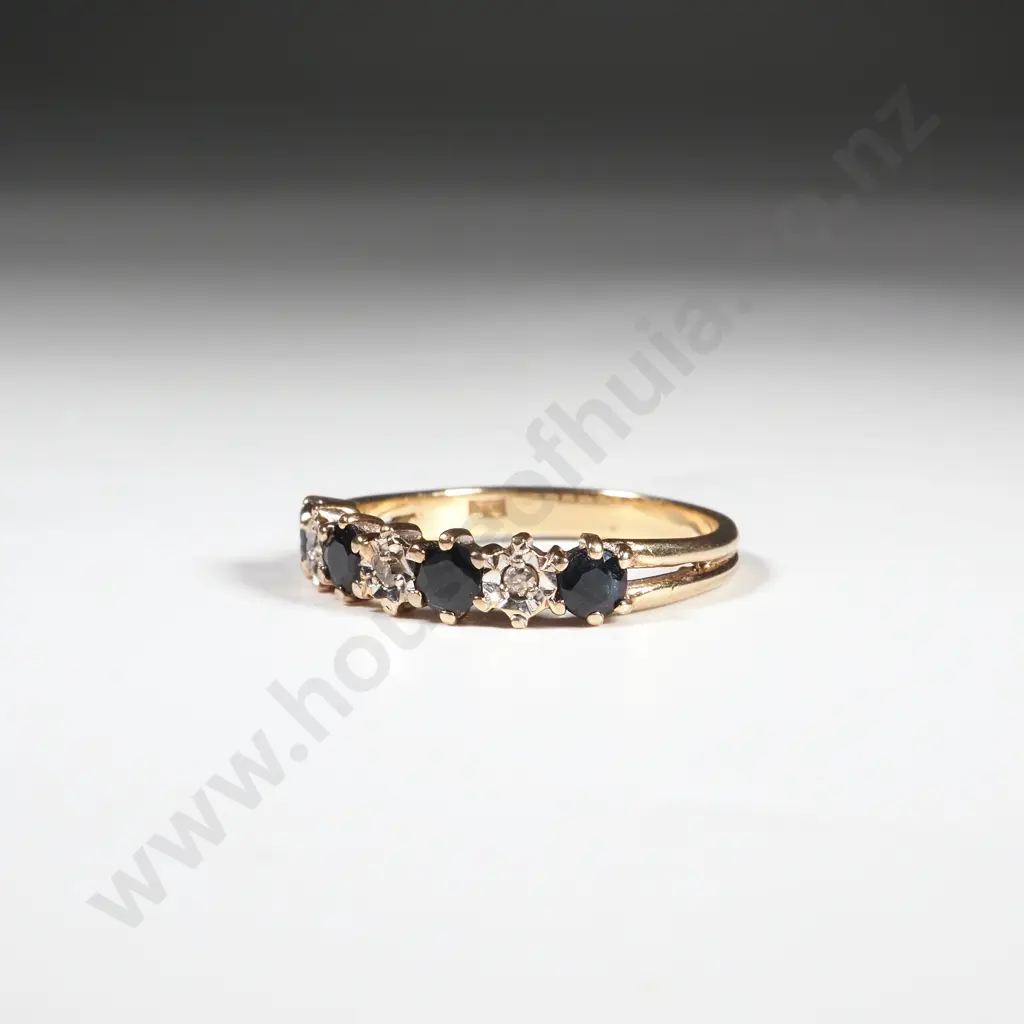 9ct Gold Sapphire & Diamond Ring Image 1++