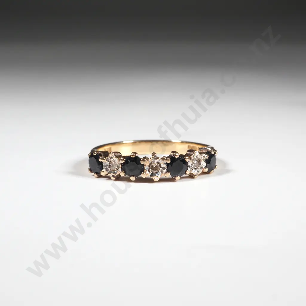 9ct Gold Sapphire & Diamond Ring Image 1++