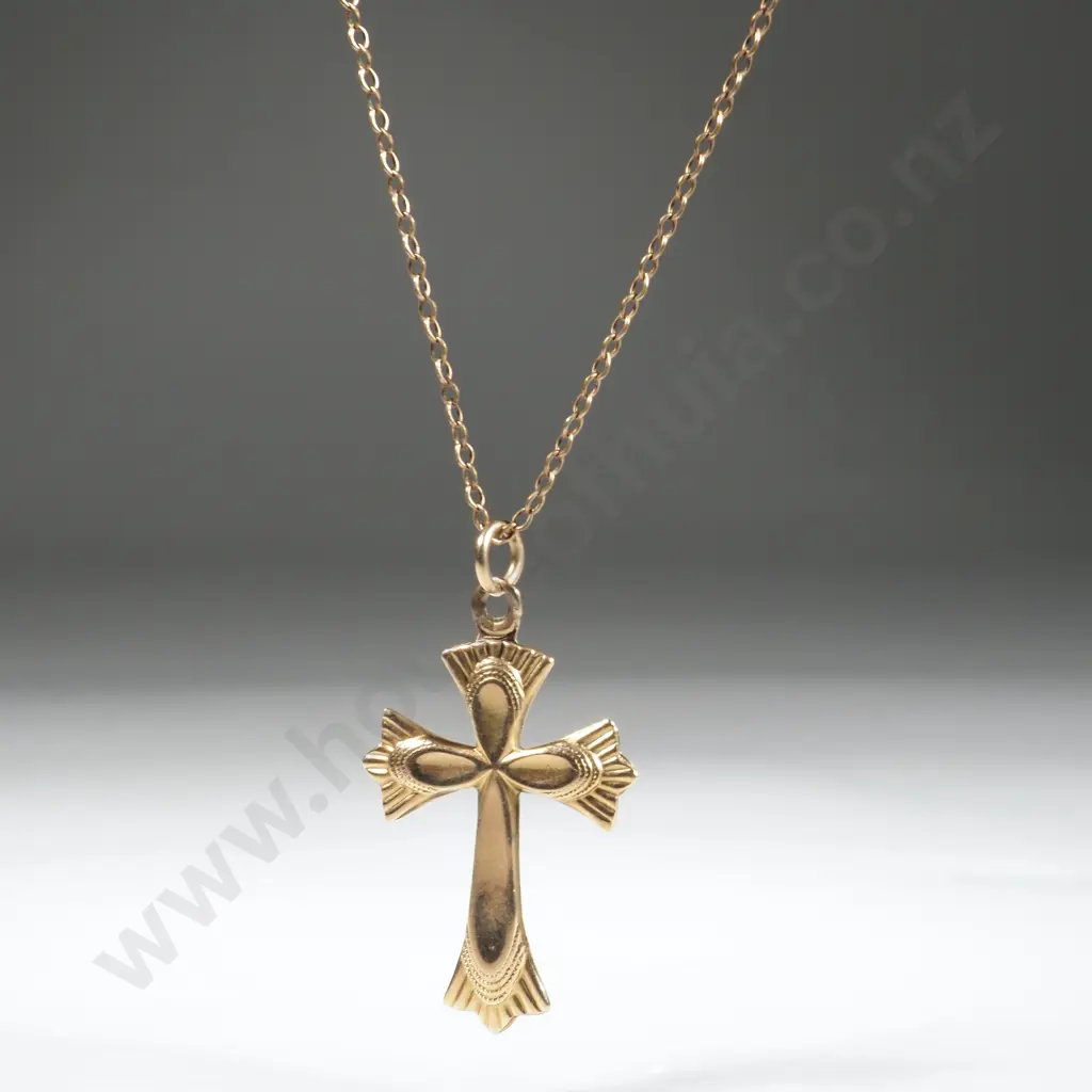 9ct Gold Cross & Chain Image 1++
