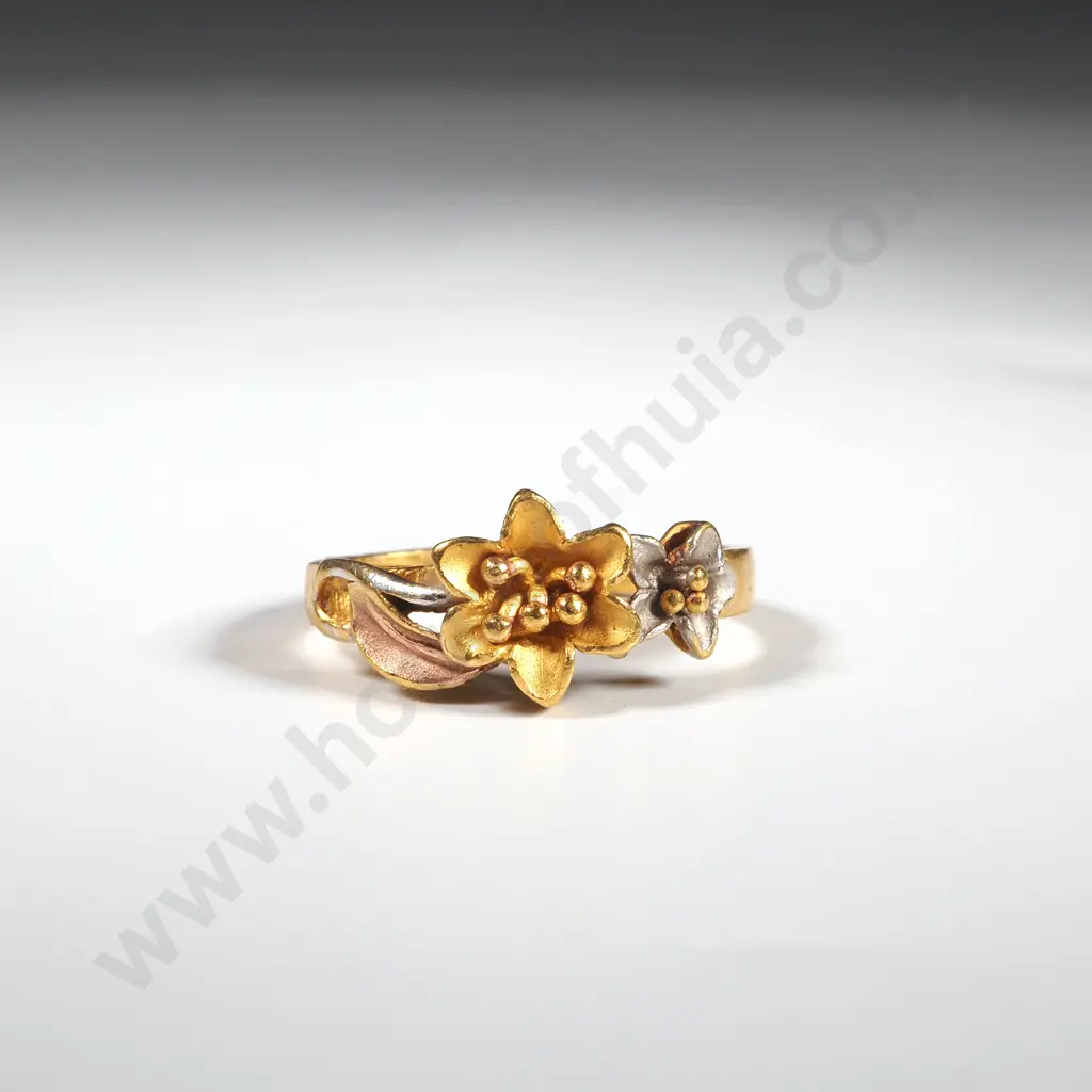 Decorative 22ct Gold Ring Image 1++