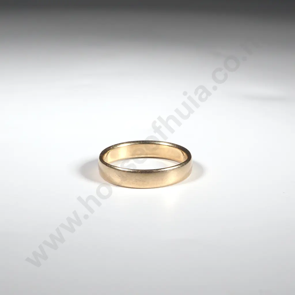 9ct Gold Wedding Band Image 1++