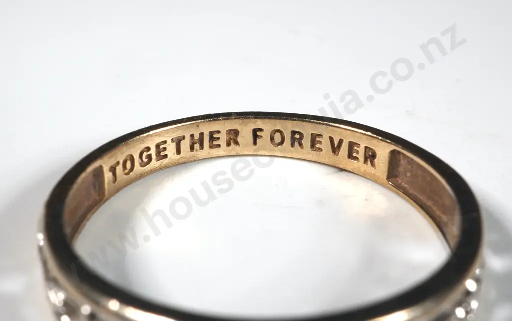 9ct Gold Ring Image 1++