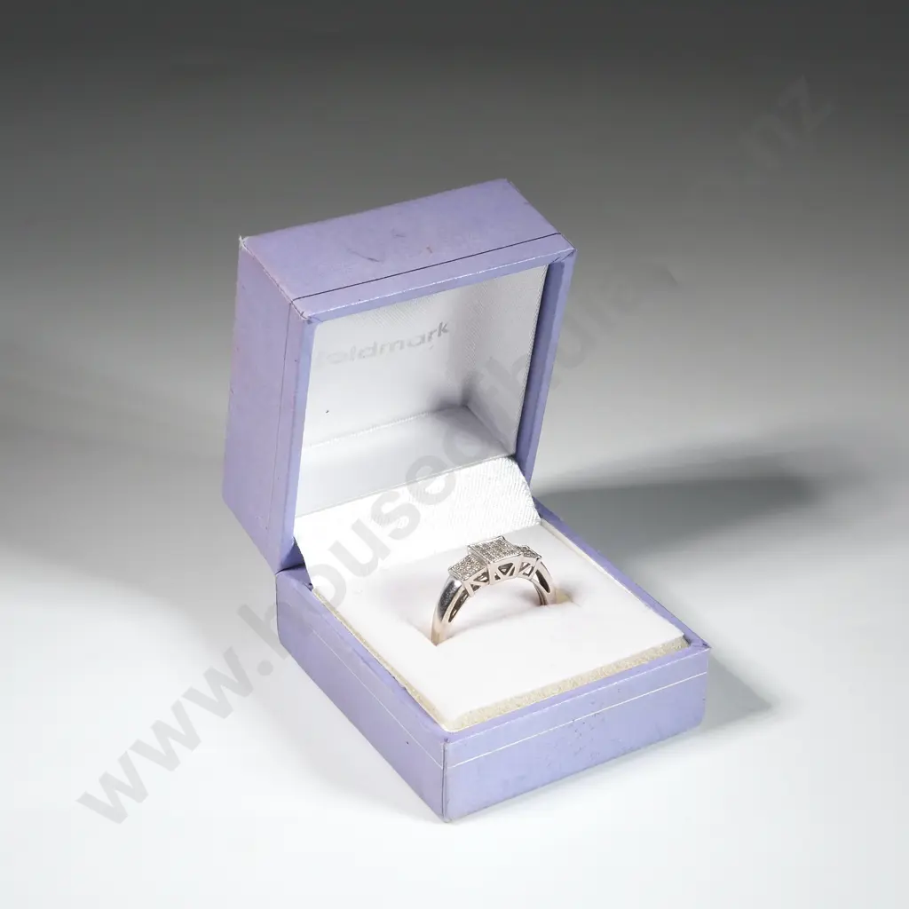 9ct White Gold Diamond Ring Image 1++