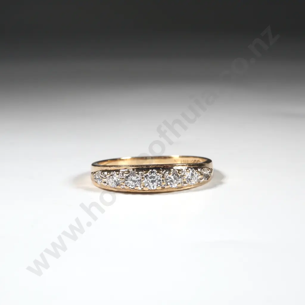 9ct Gold Gem Ring w English Hallmarks Image 1++