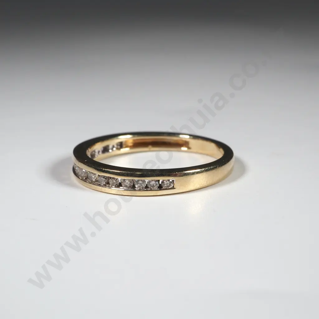 9ct Gold & Diamond Band Image 1++