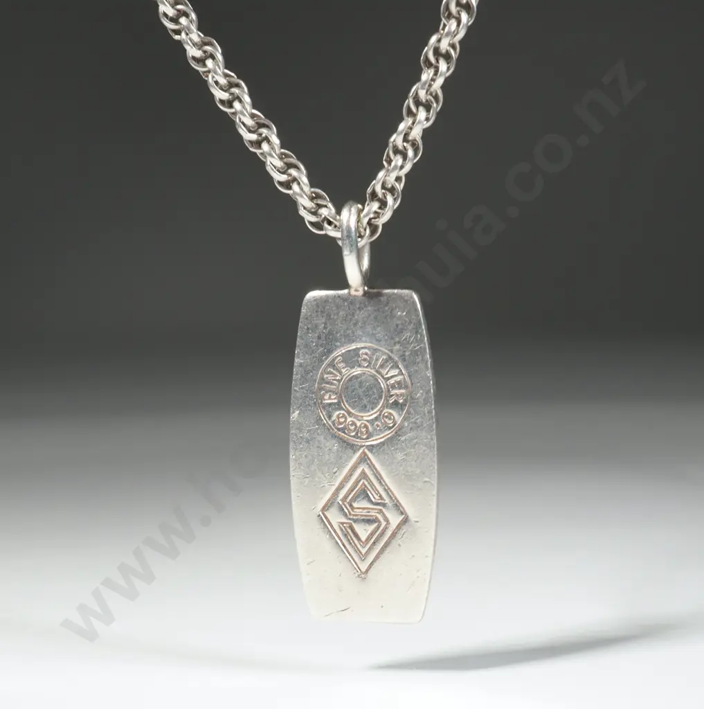 Sterling Silver Pendant & Chain Image 1++
