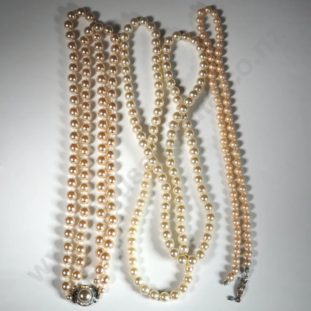 Assorted Costume Pearl Necklaces Image 1++