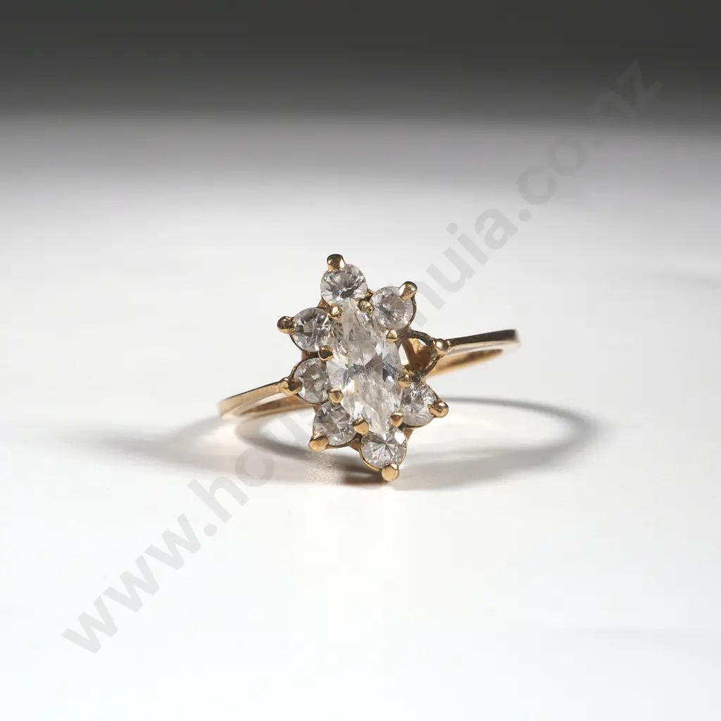 9ct Gold & Gem Ring Image 1++