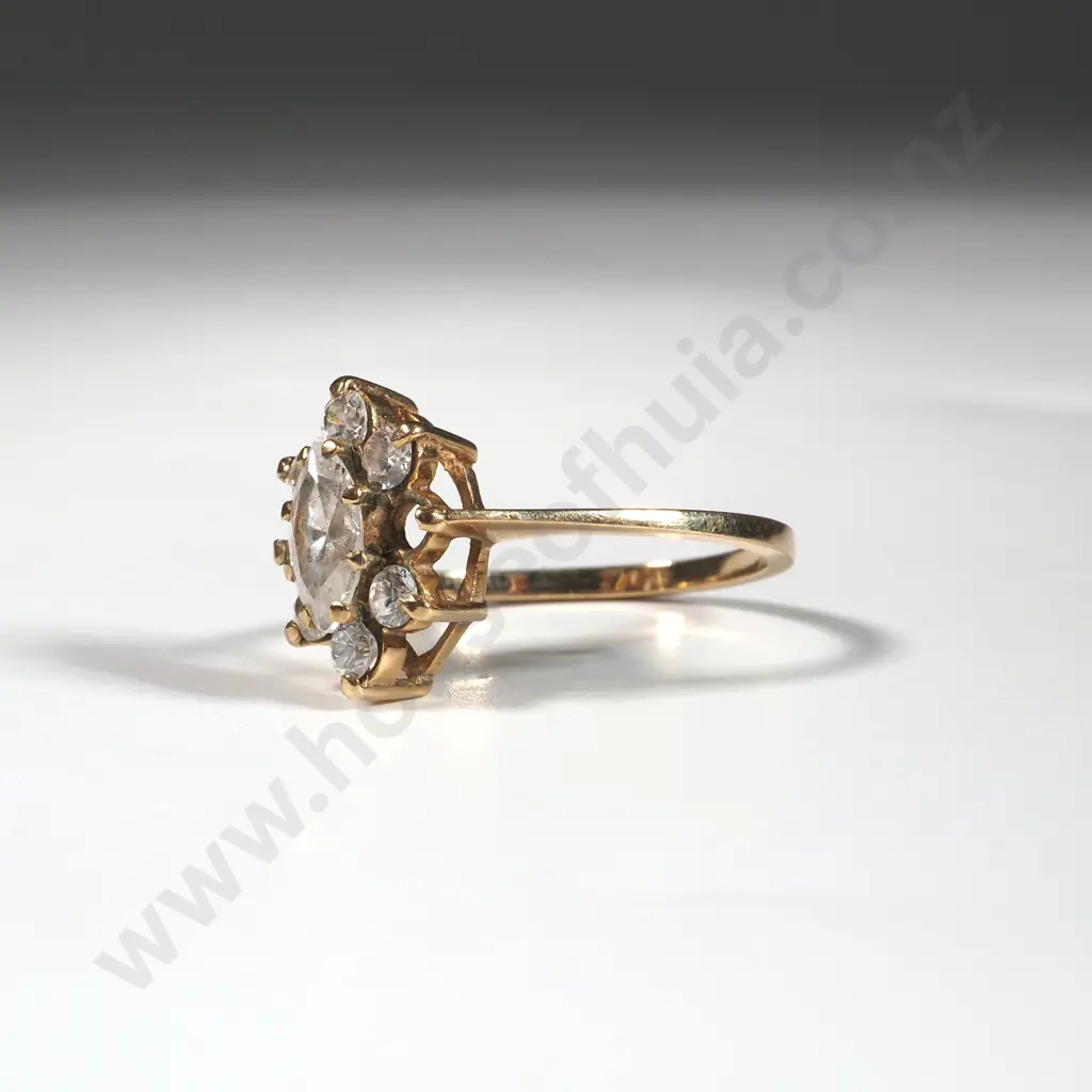 9ct Gold & Gem Ring Image 1++