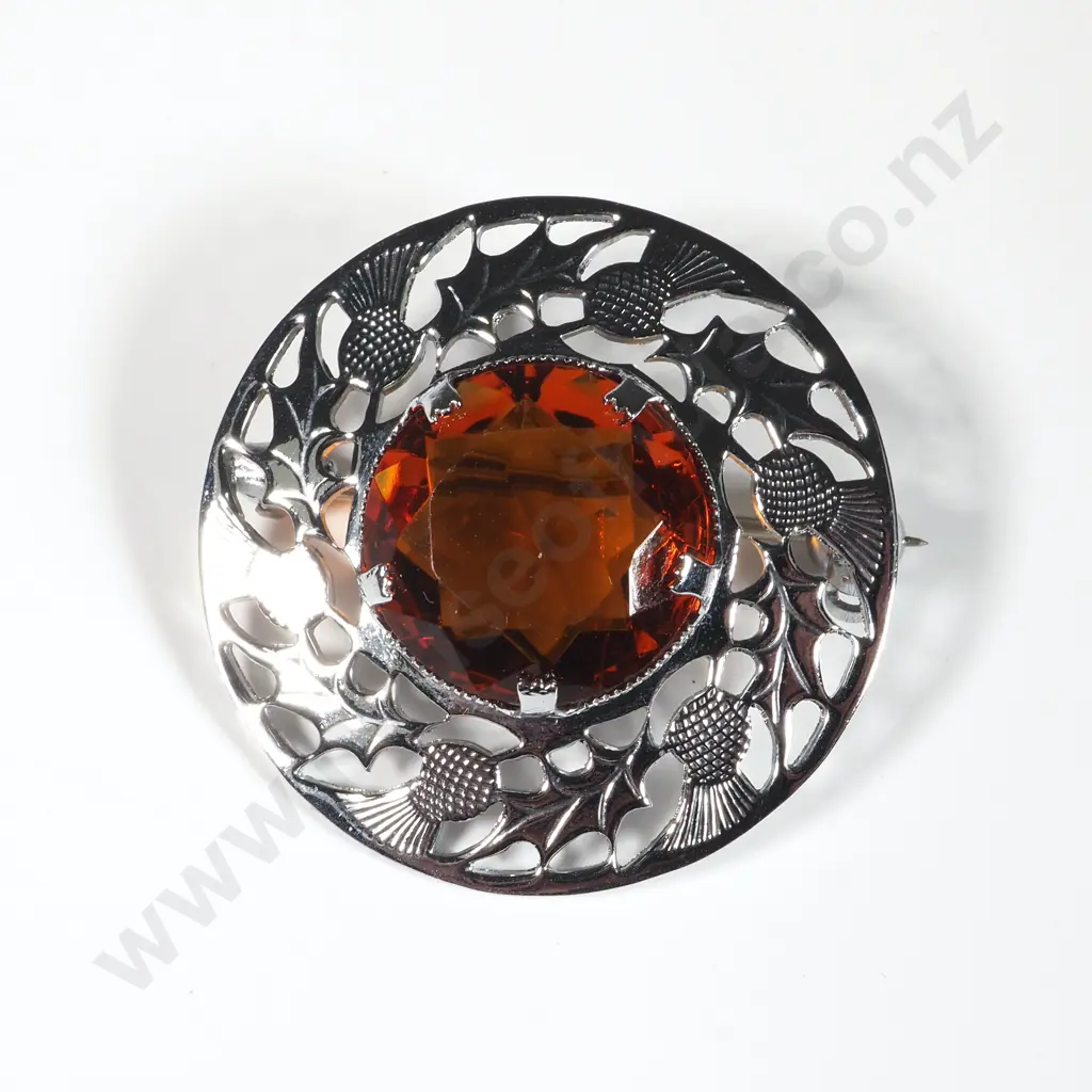 white metal scottish themed boroch (not silver)  Image 1++