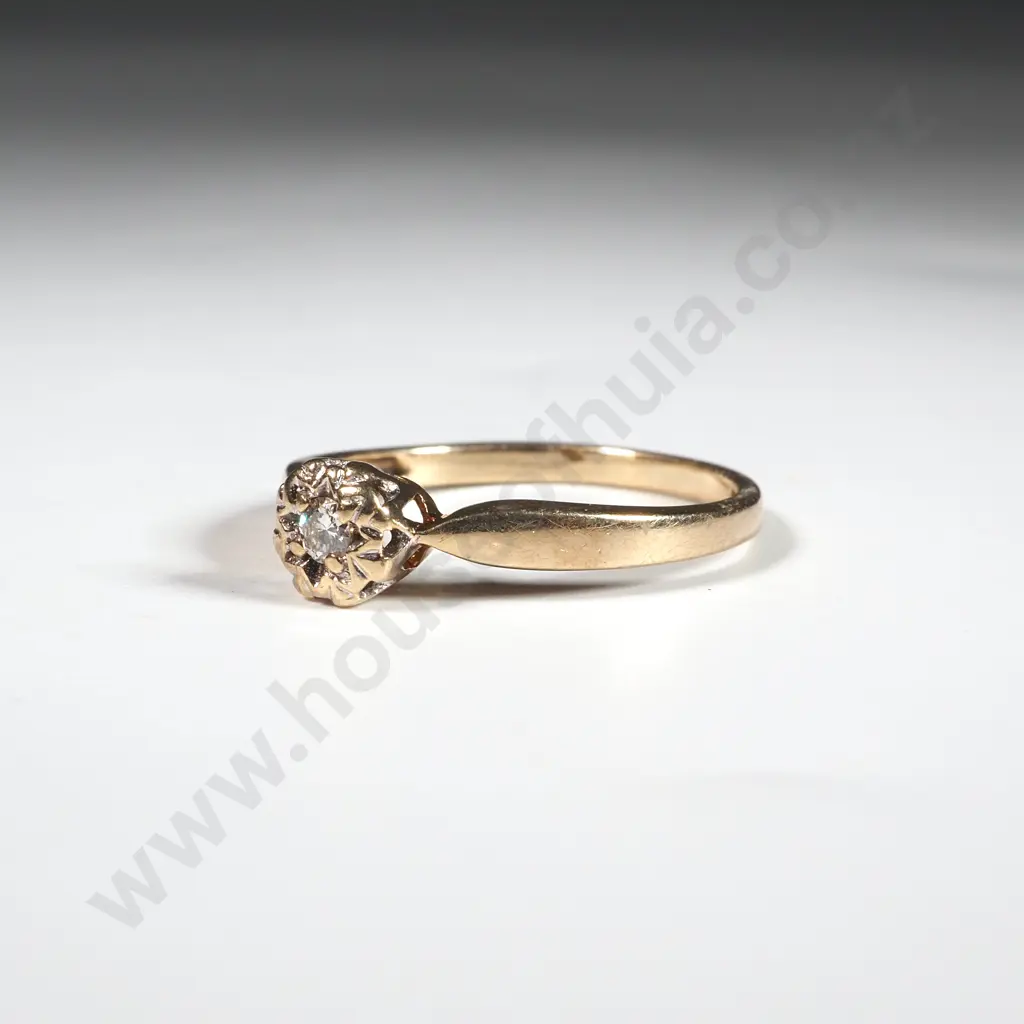 9ct Gold & Diamond Ring  Image 1++