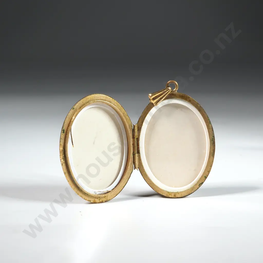 Oval Rolled Gold Oval Locket w Half Engraved Body Image 1++
