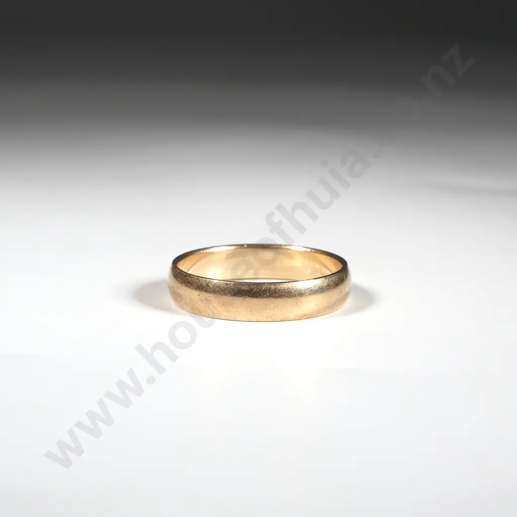 9ct Gold Wedding Band Image 1++