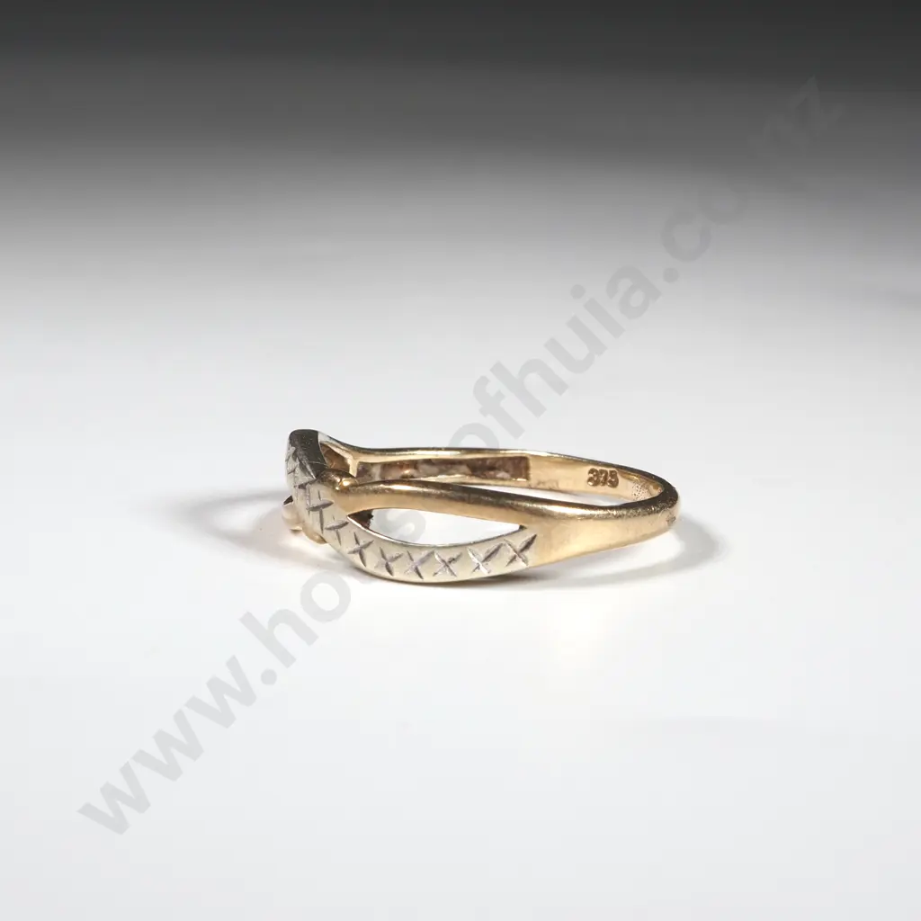 9ct Gold Ring Image 1++