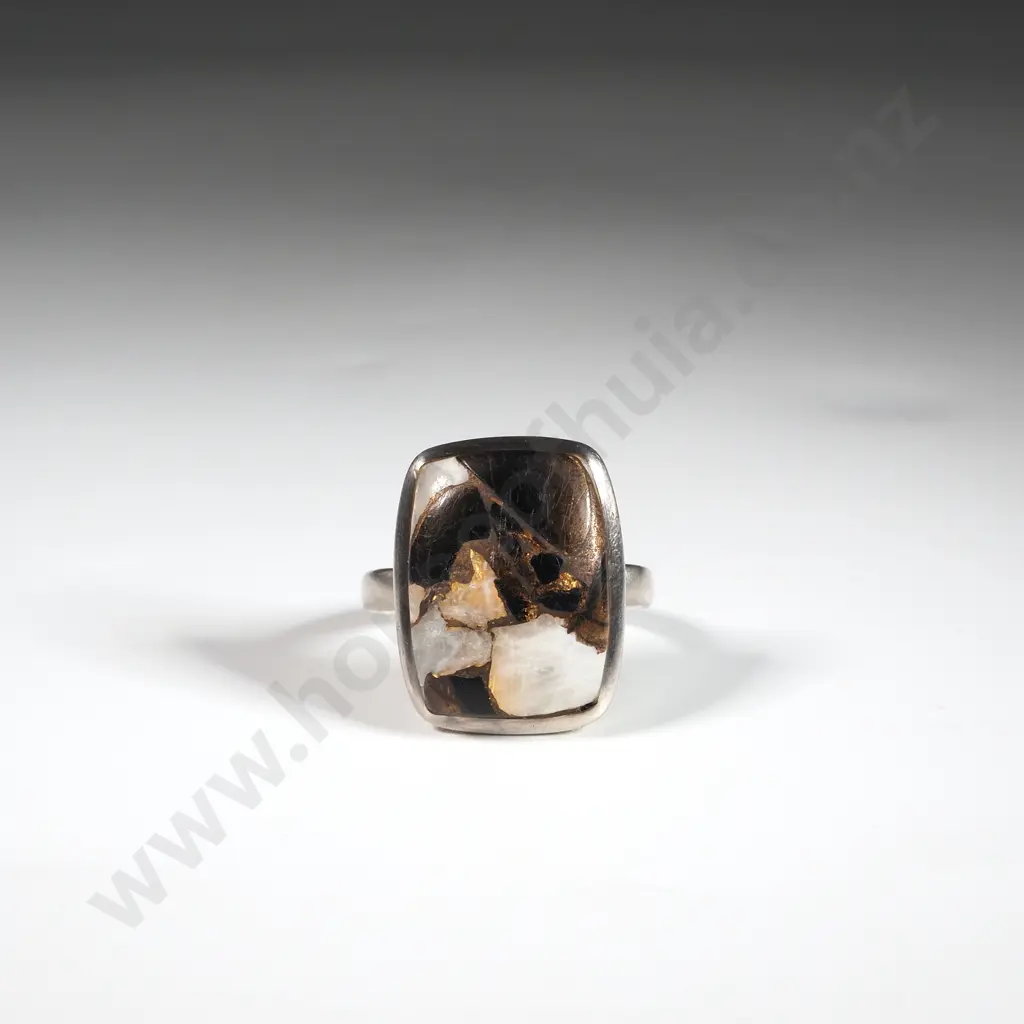Sterling Silver Dress  Ring. Possibly Agate  Image 1++