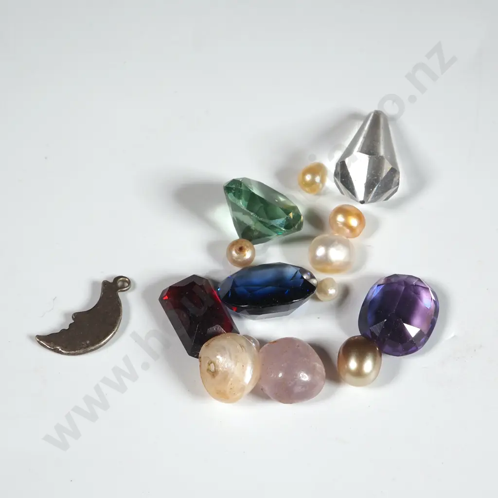 27.5 Carats of Assorted Gemstones & Pearls Image 1++